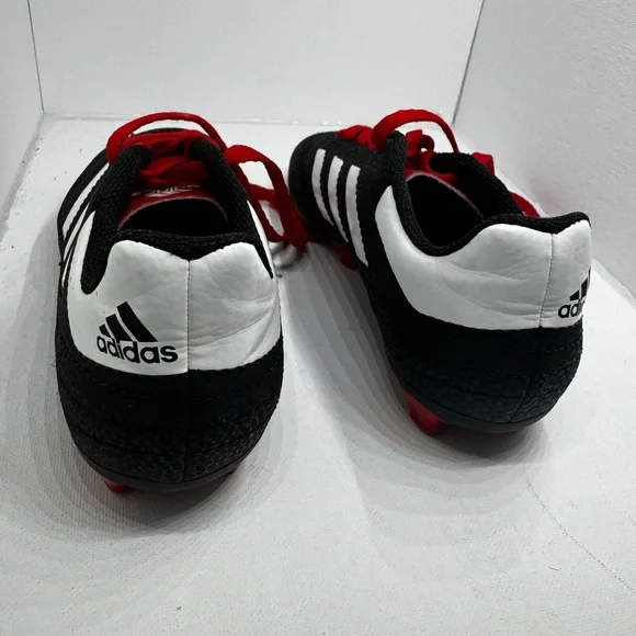 Adidas Kids Black and White Sneakers with Red Laces - Picture 5 of 9